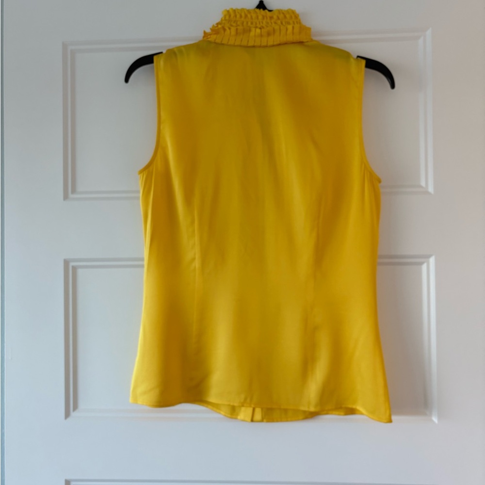 St. John Couture Yellow Ruffled silk Sleeveless Top 2 - Picture 11 of 14